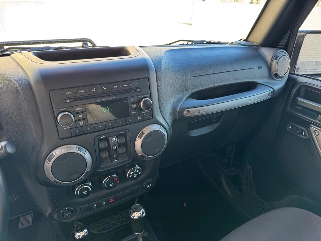 Jeep Wrangler Unlimited Sport 4WD 2015