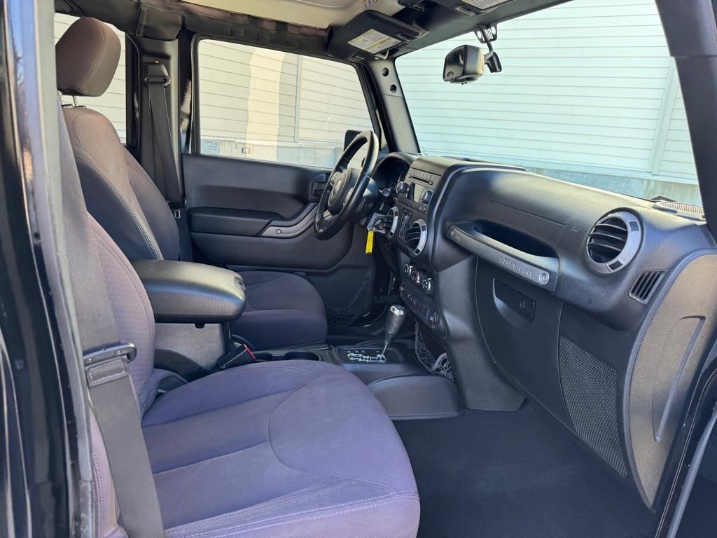 Jeep Wrangler Unlimited Sport 4WD 2015