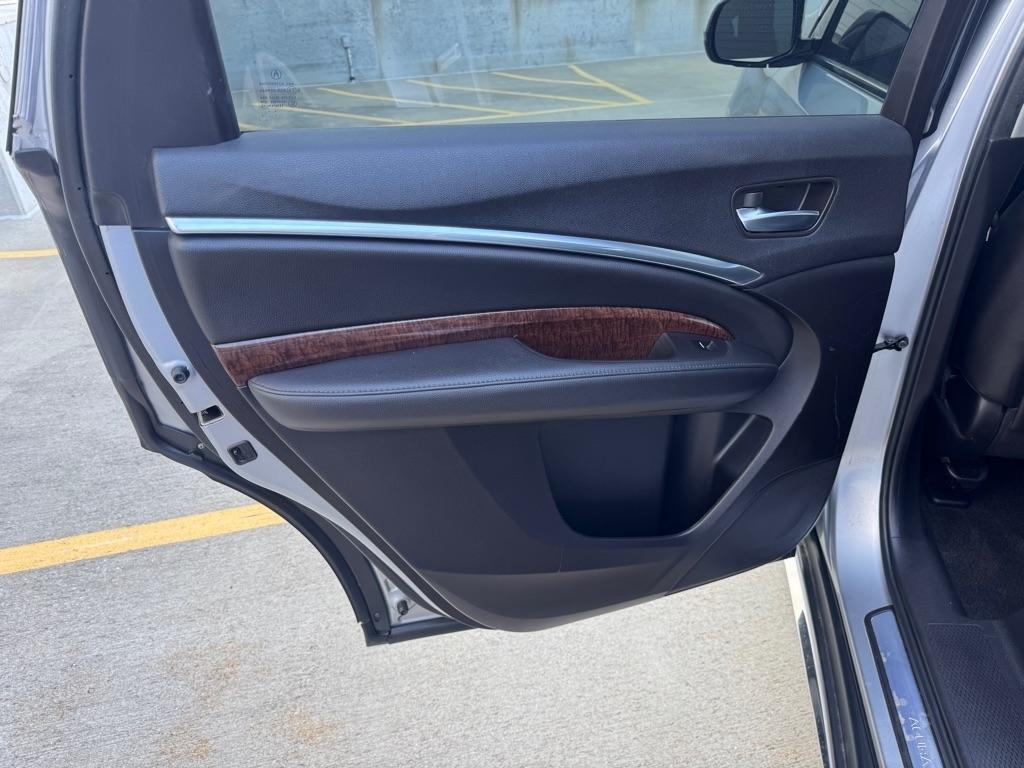 Acura MDX SH-AWD 9-Spd AT w/Tech Package 2017