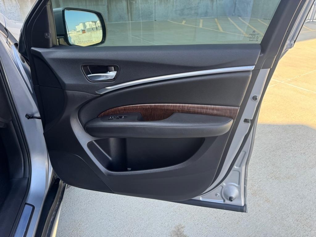 Acura MDX SH-AWD 9-Spd AT w/Tech Package 2017