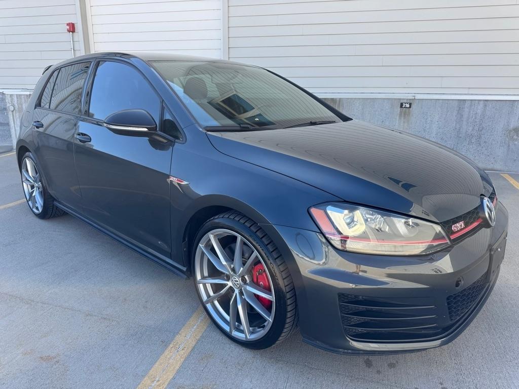 2017 Volkswagen Golf GTI SE 6A 4-Door