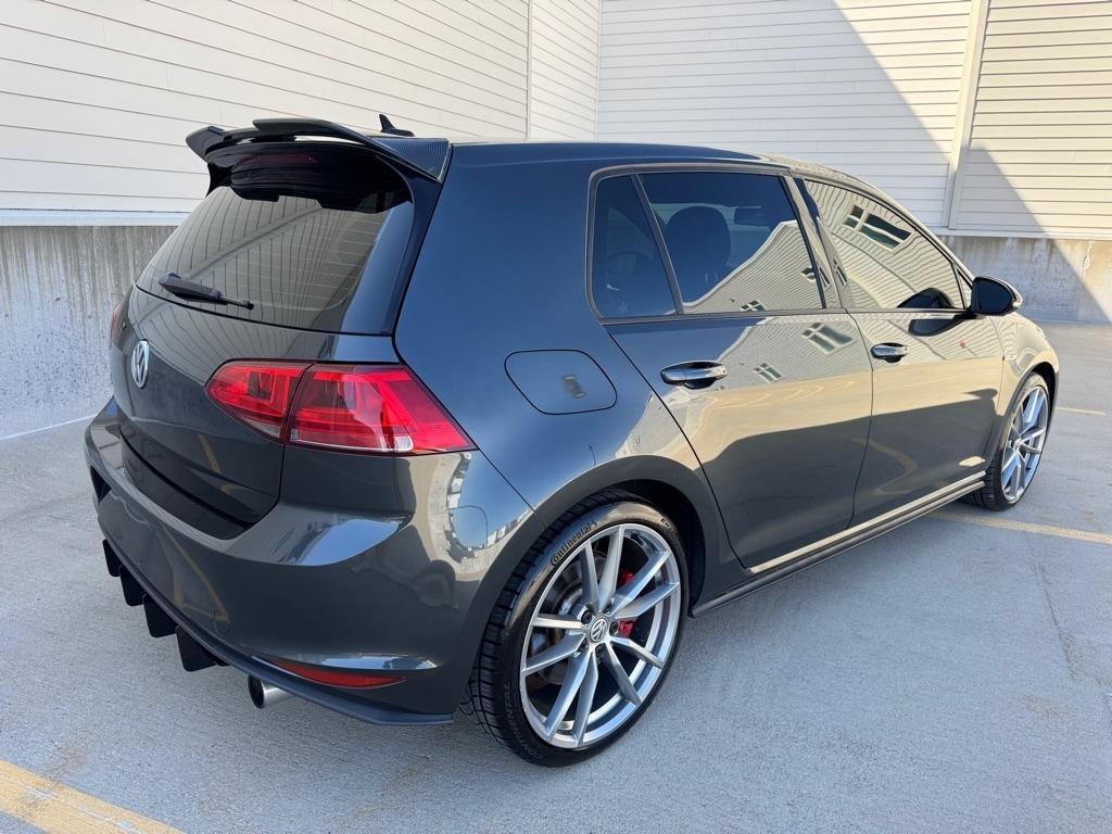 Volkswagen Golf GTI SE 6A 4-Door 2017