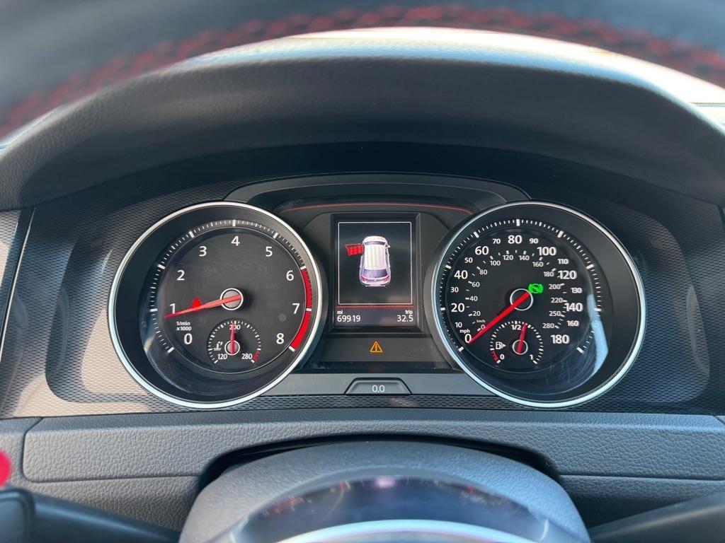 Volkswagen Golf GTI SE 6A 4-Door 2017