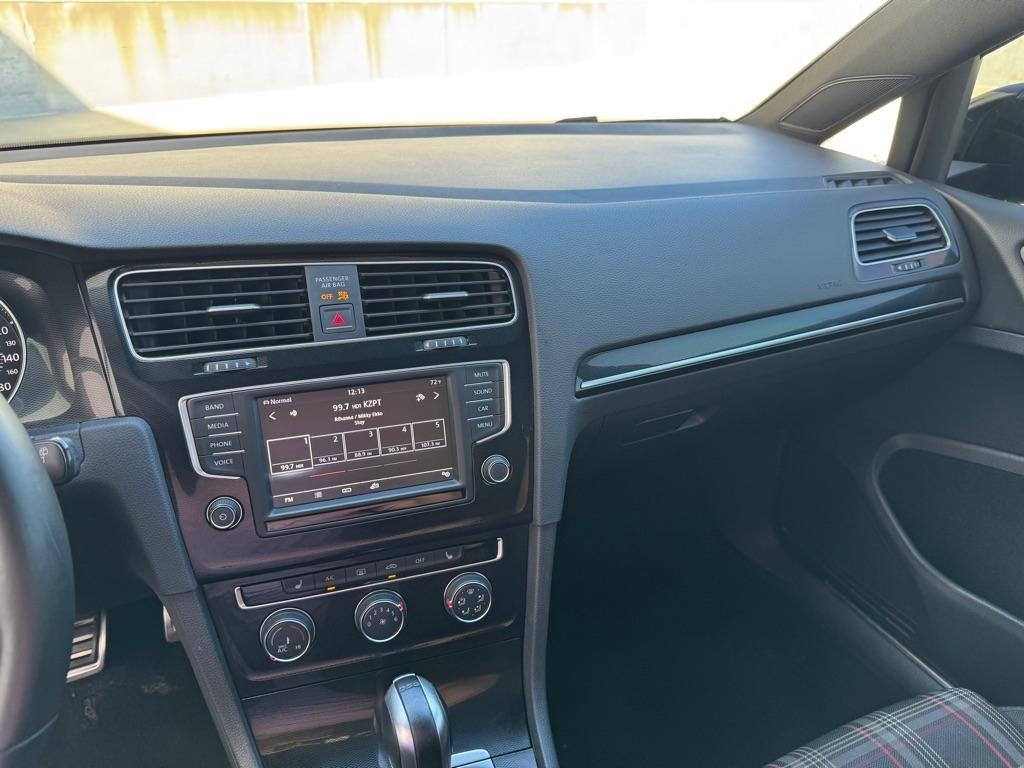 Volkswagen Golf GTI SE 6A 4-Door 2017