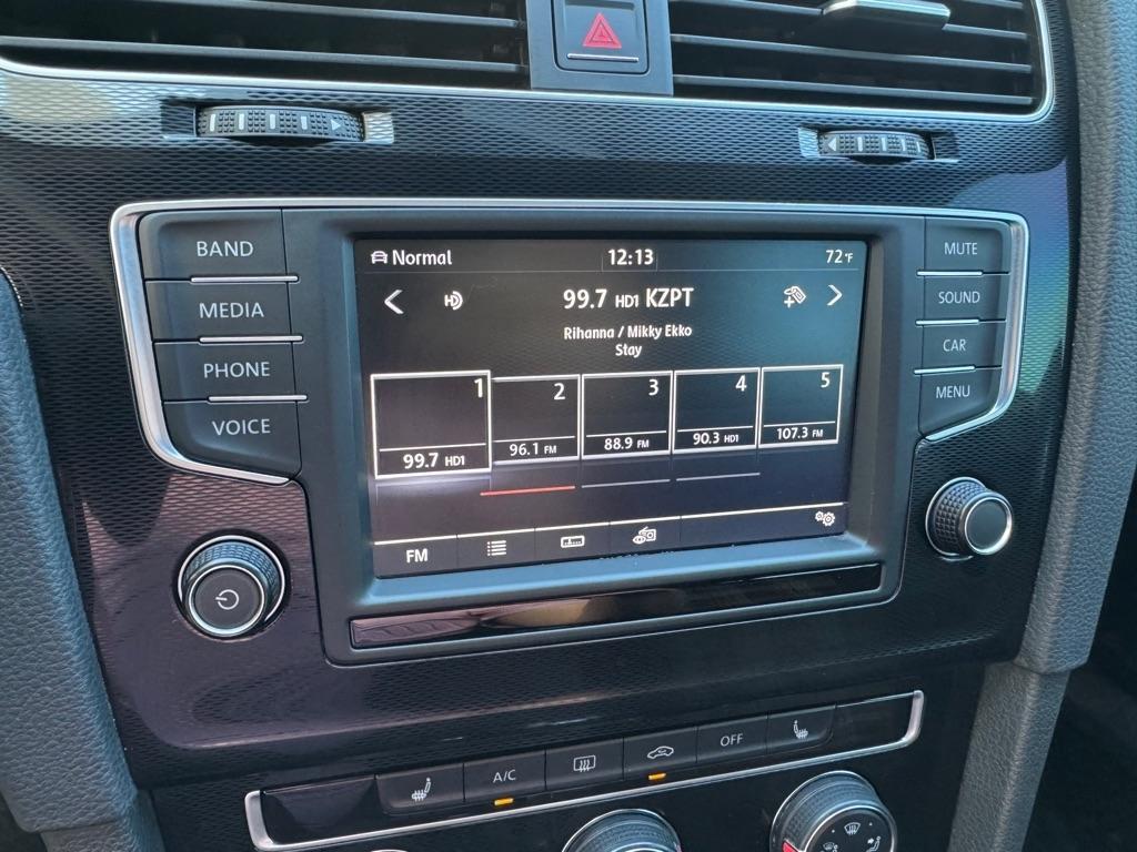 Volkswagen Golf GTI SE 6A 4-Door 2017