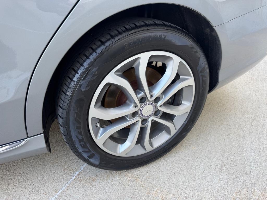 Mercedes-Benz C-Class C300 4MATIC Sedan 2015