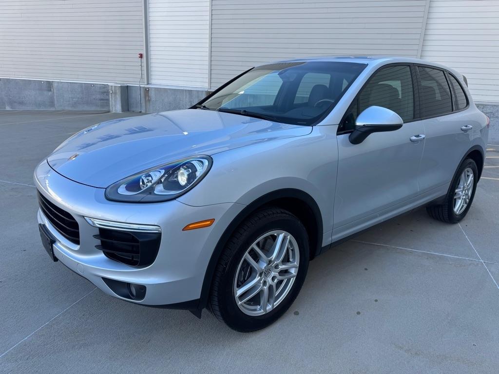 Porsche Cayenne Base 2016