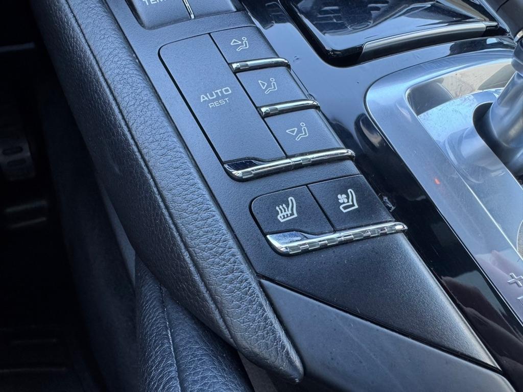 Porsche Cayenne Base 2016