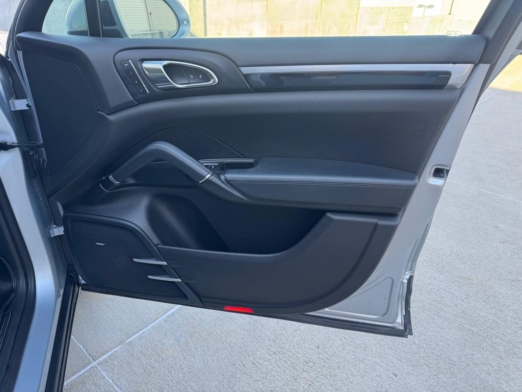 Porsche Cayenne Base 2016