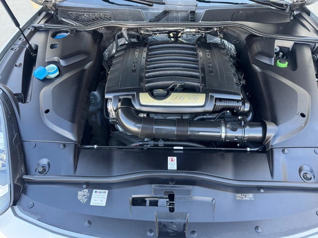 Porsche Cayenne Base 2016