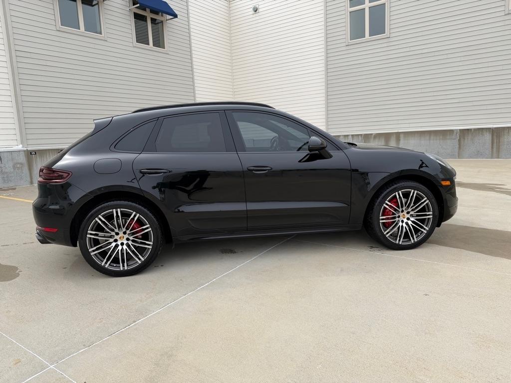 Porsche Macan GTS 2017