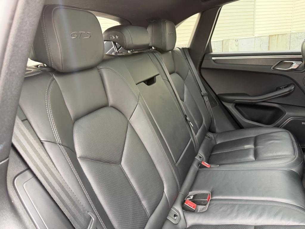 Porsche Macan GTS 2017