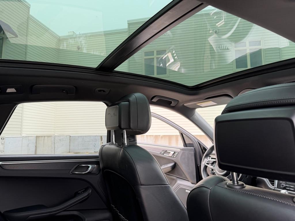 Porsche Macan GTS 2017