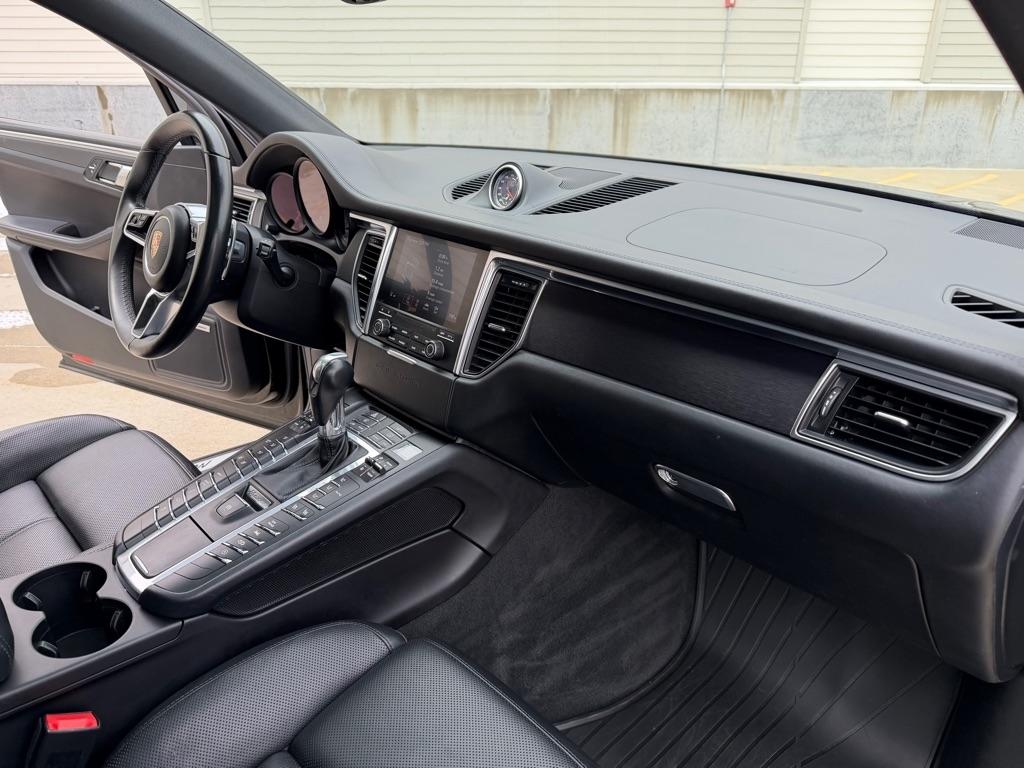 Porsche Macan GTS 2017