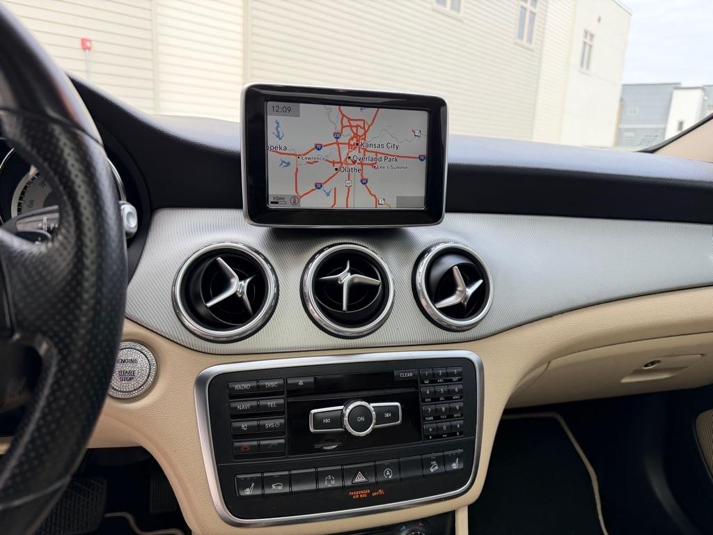 Mercedes-Benz GLA-Class GLA250 4MATIC 2015