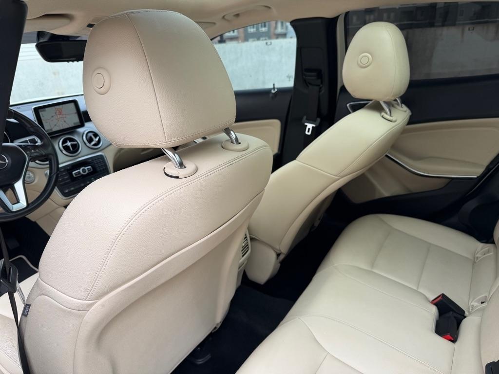 Mercedes-Benz GLA-Class GLA250 4MATIC 2015