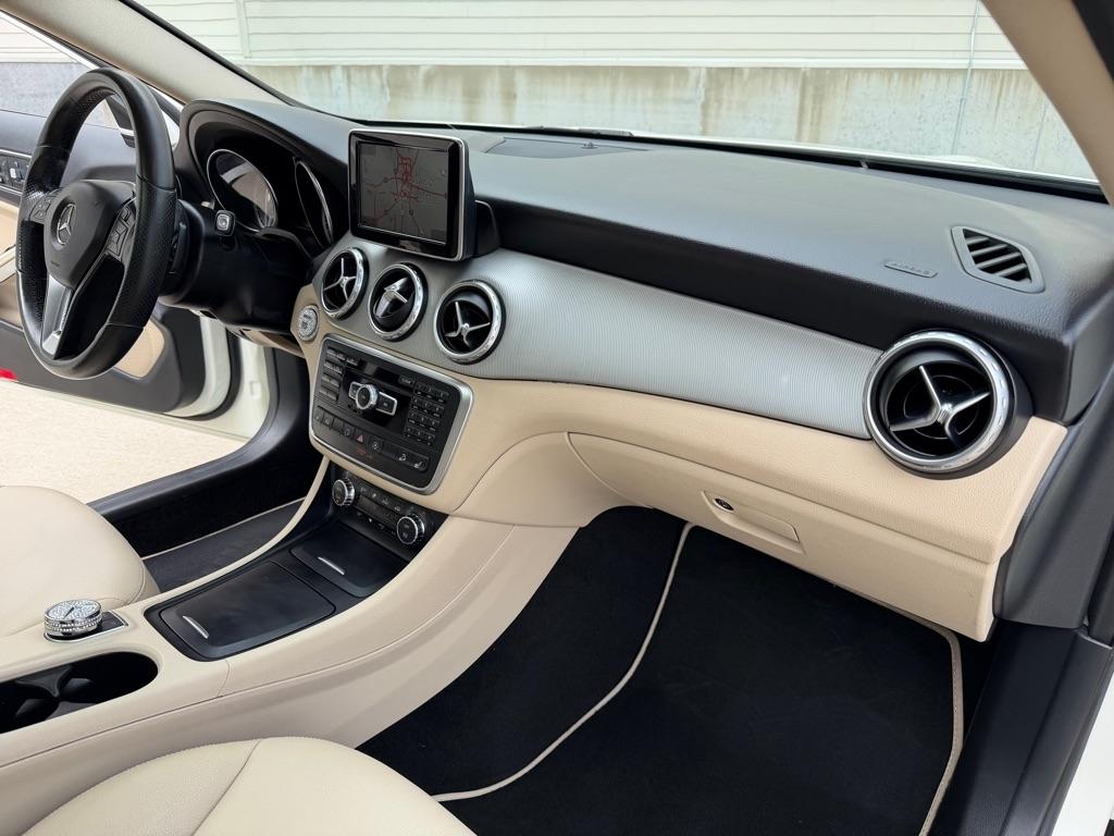 Mercedes-Benz GLA-Class GLA250 4MATIC 2015