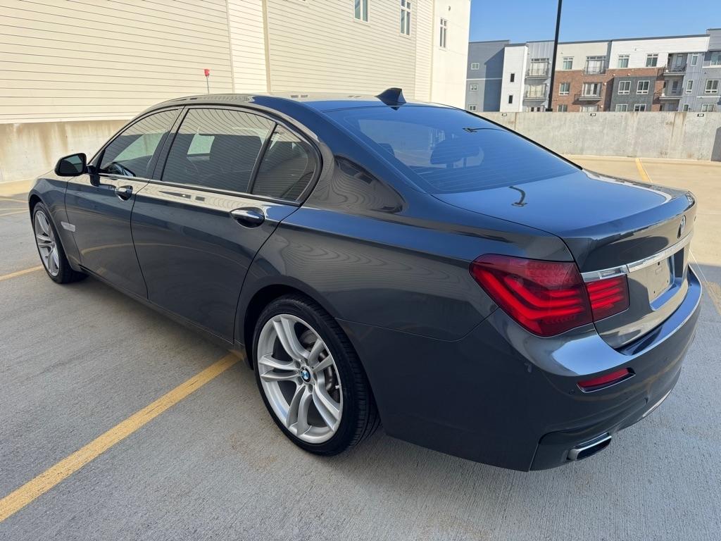 BMW 7-Series 740iL 2015