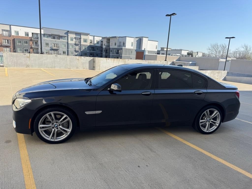 BMW 7-Series 740iL 2015