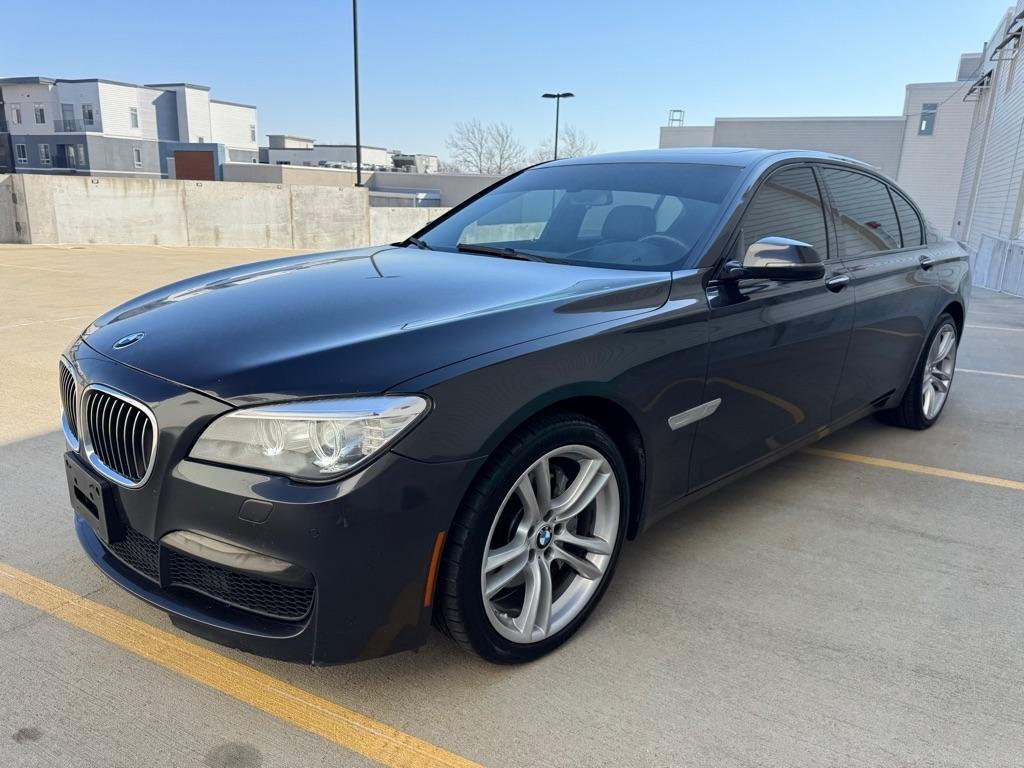 BMW 7-Series 740iL 2015