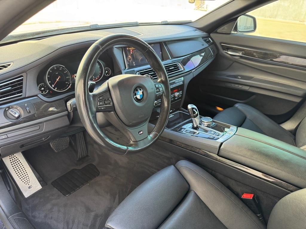 BMW 7-Series 740iL 2015