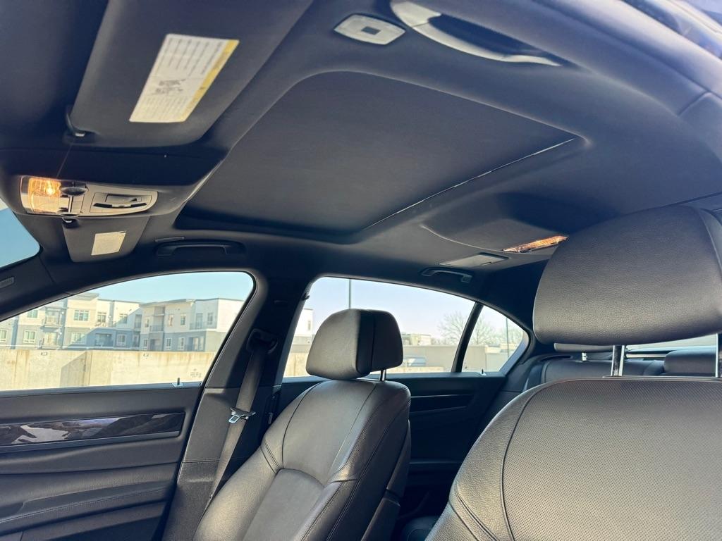 BMW 7-Series 740iL 2015