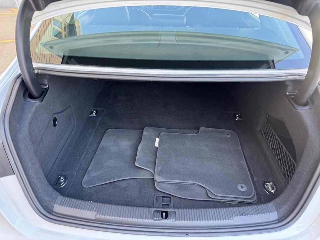 Audi A6 2.0T Premium Plus 2016