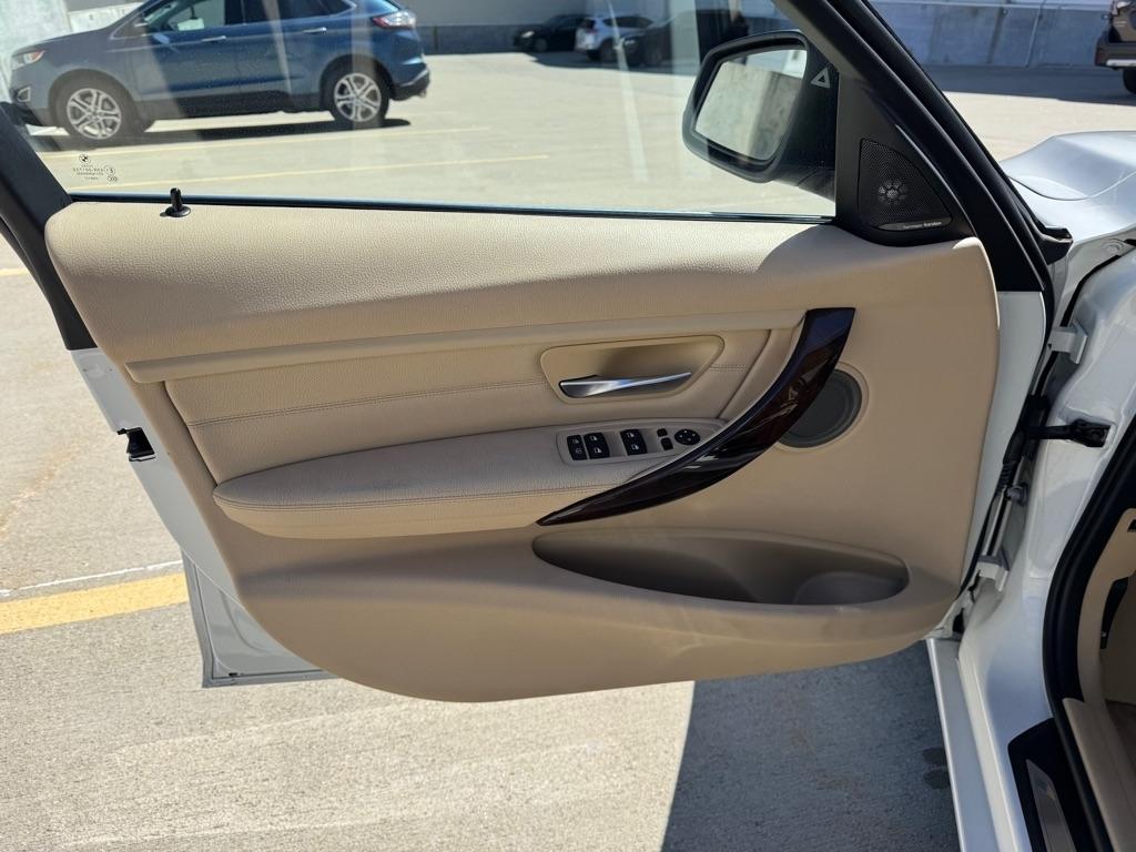 BMW 3-Series 335i Sedan 2014