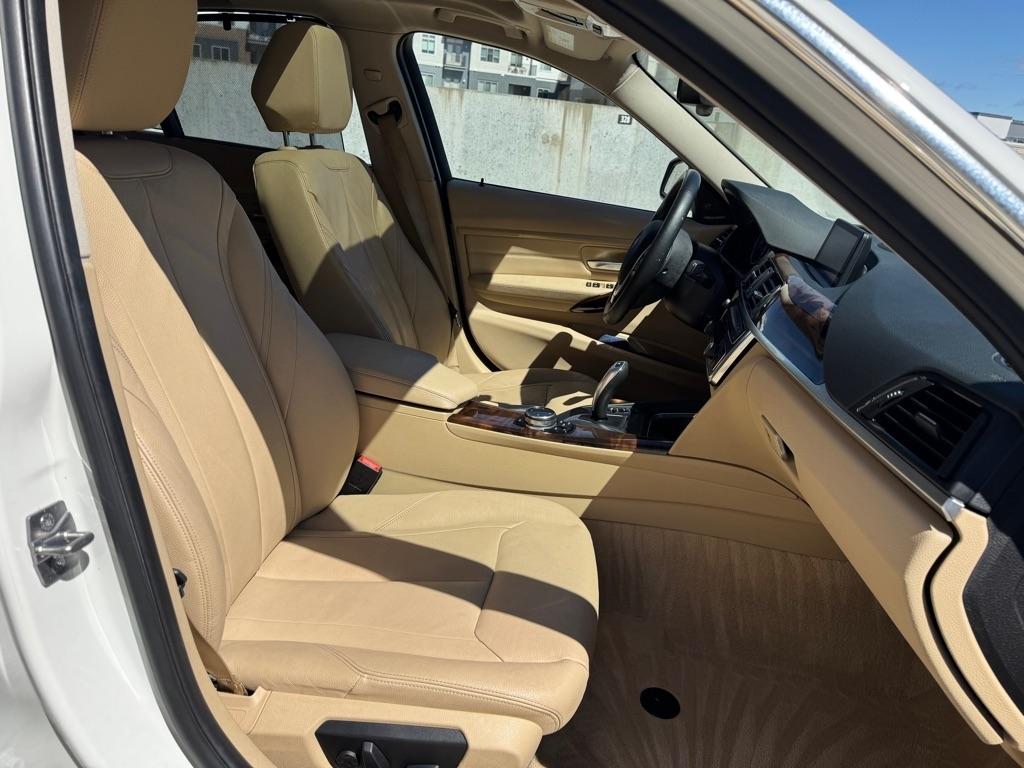 BMW 3-Series 335i Sedan 2014