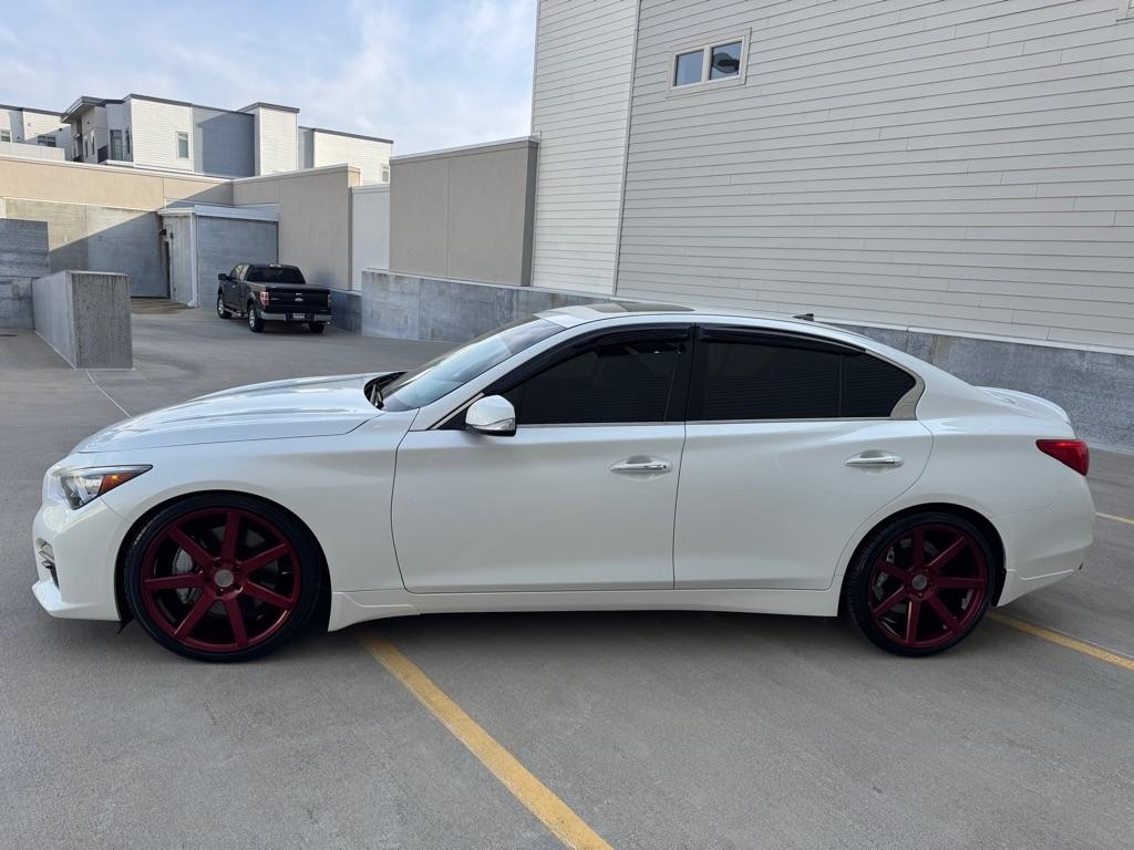 Infiniti Q50 Sport 2015