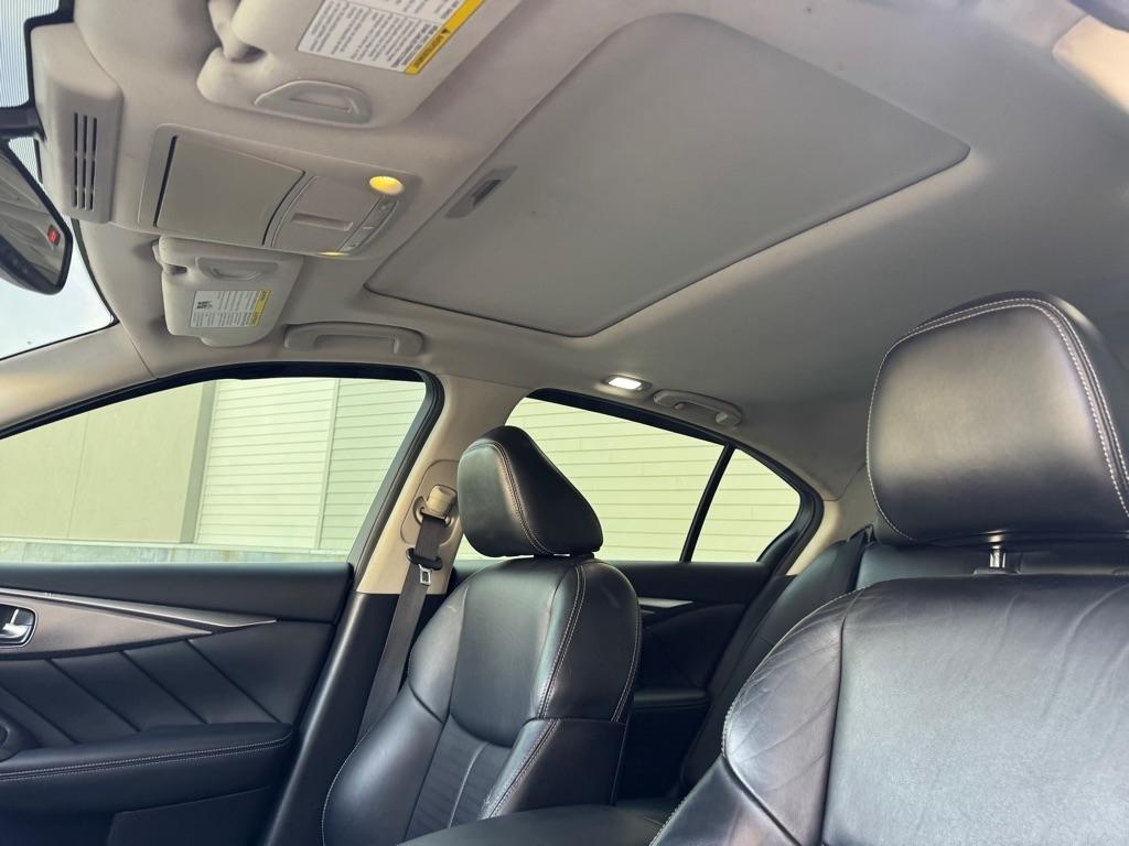 Infiniti Q50 Sport 2015