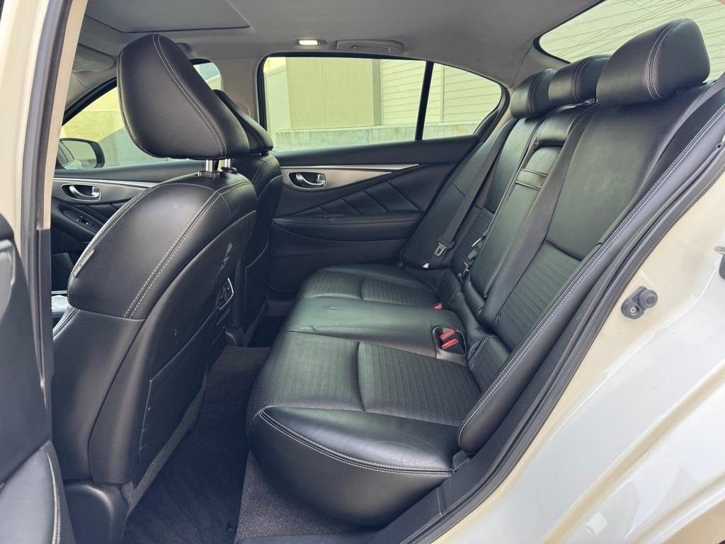 Infiniti Q50 Sport 2015