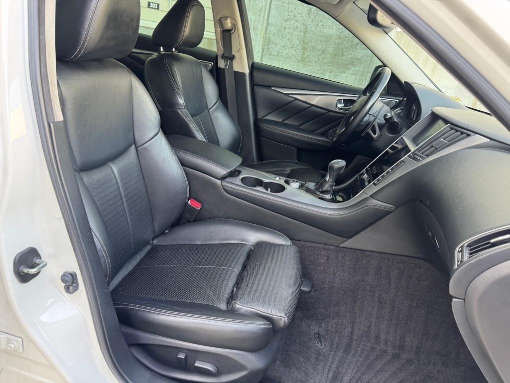 Infiniti Q50 Sport 2015