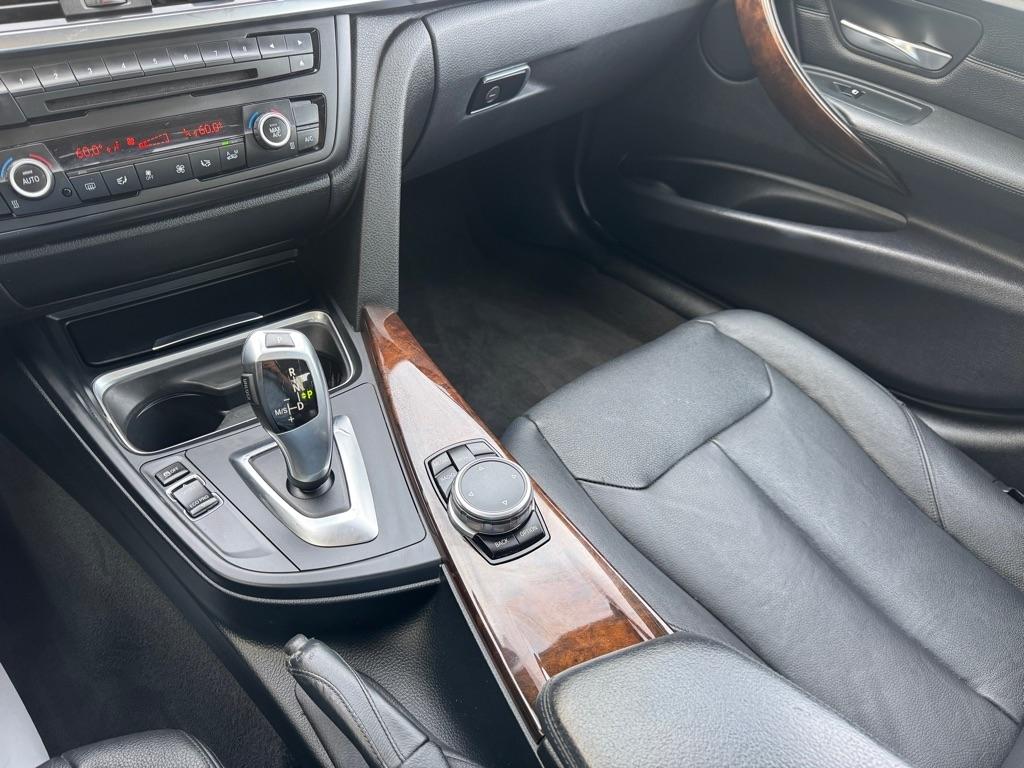 BMW 3-Series 328i SULEV 2015