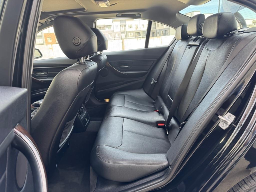 BMW 3-Series 328i SULEV 2015