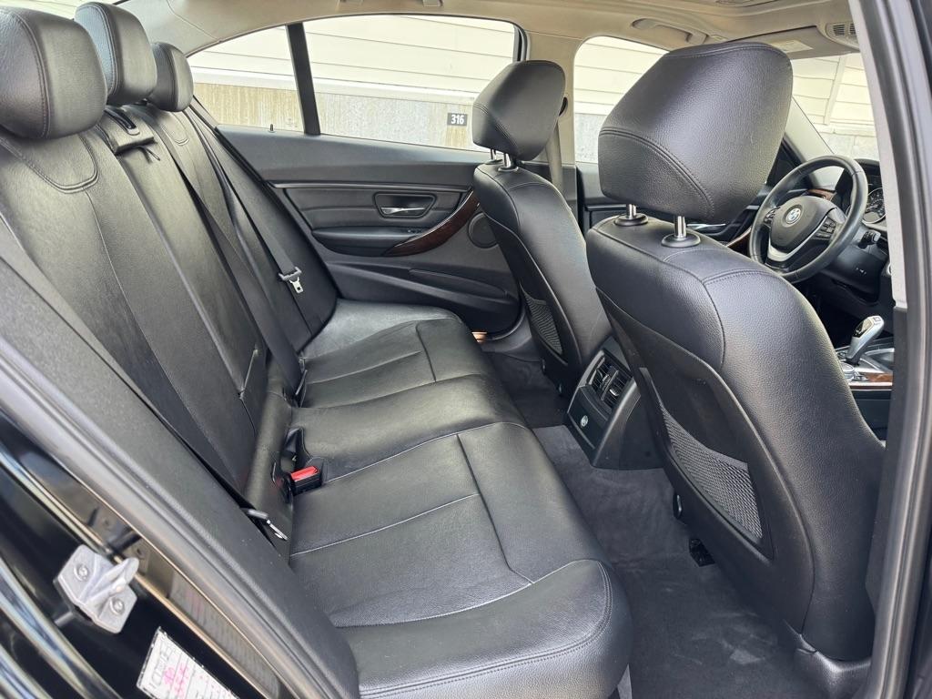 BMW 3-Series 328i SULEV 2015