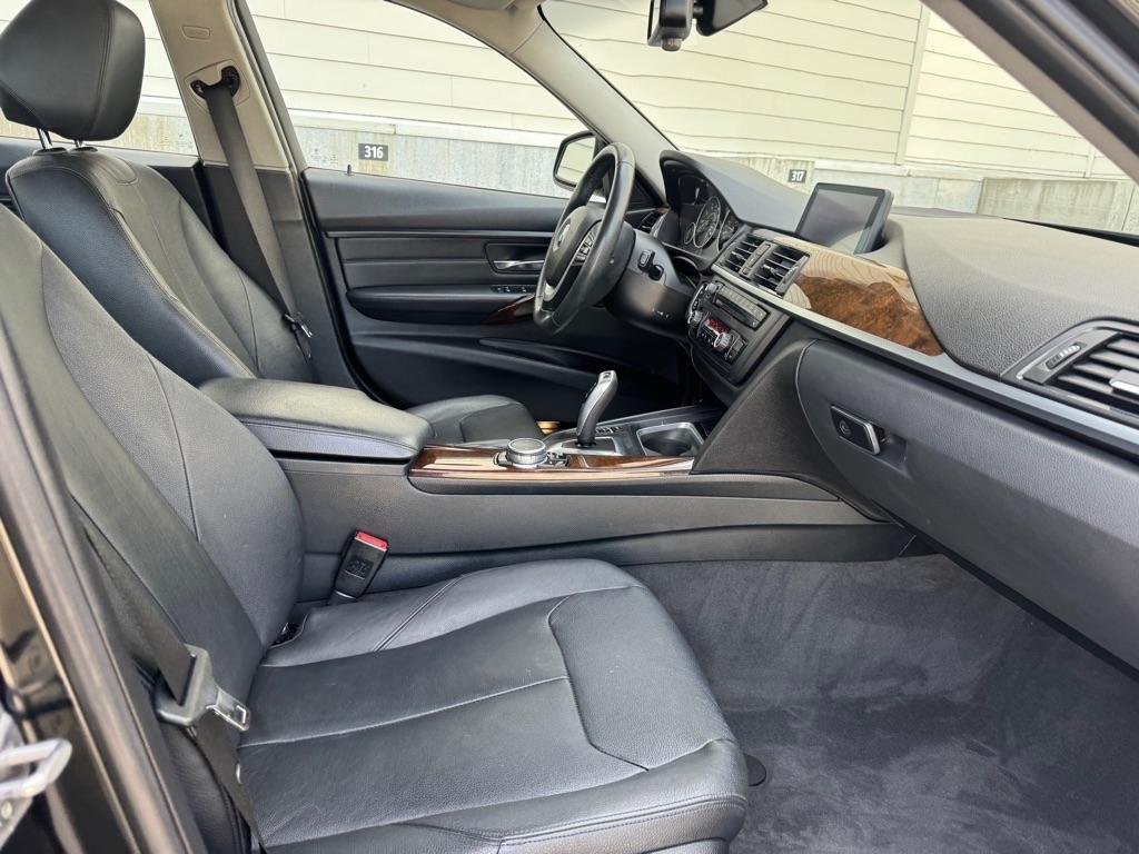 BMW 3-Series 328i SULEV 2015