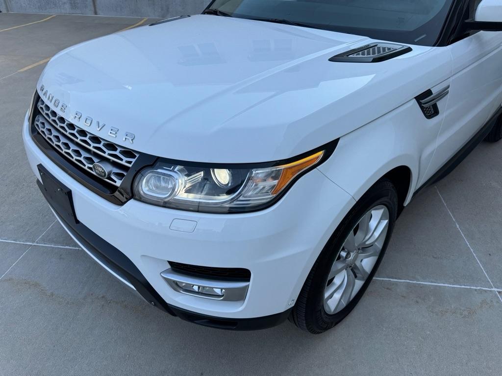 Land Rover Range Rover Sport 3.0L V6 Supercharged SE 2014