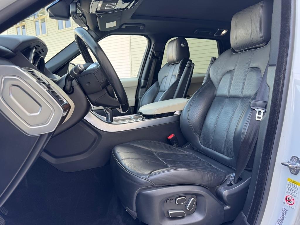 Land Rover Range Rover Sport 3.0L V6 Supercharged SE 2014