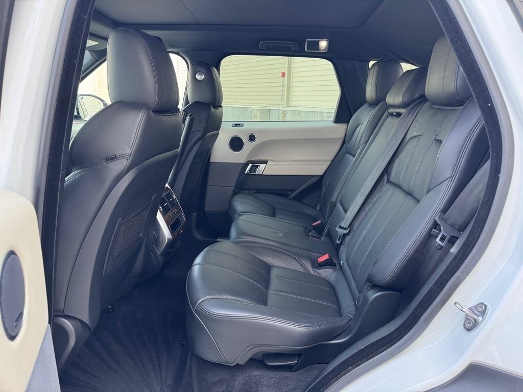 Land Rover Range Rover Sport 3.0L V6 Supercharged SE 2014