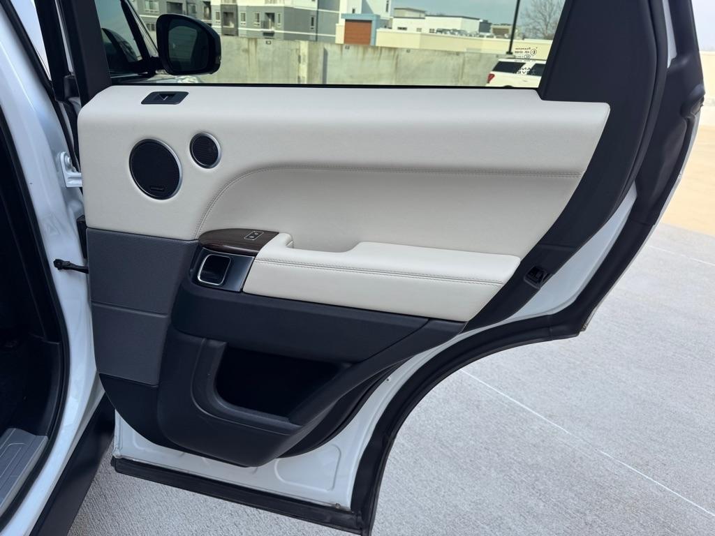 Land Rover Range Rover Sport 3.0L V6 Supercharged SE 2014