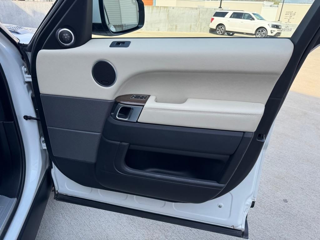 Land Rover Range Rover Sport 3.0L V6 Supercharged SE 2014