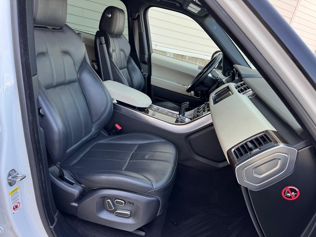Land Rover Range Rover Sport 3.0L V6 Supercharged SE 2014