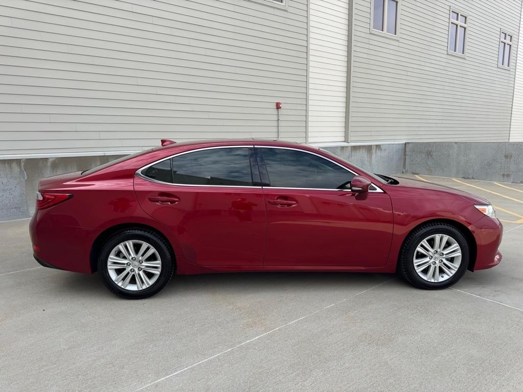 Lexus ES 350 Sedan 2015