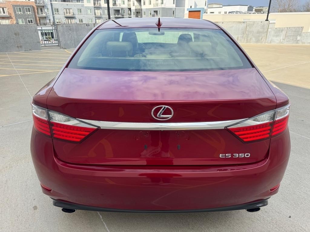 Lexus ES 350 Sedan 2015