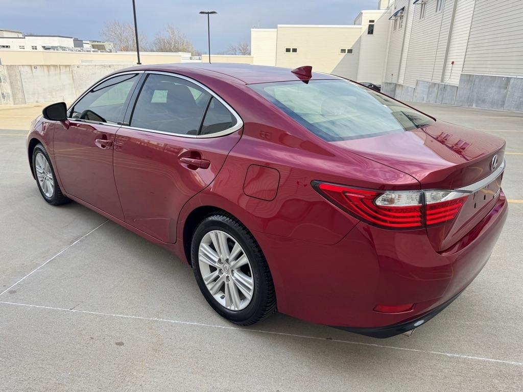 Lexus ES 350 Sedan 2015