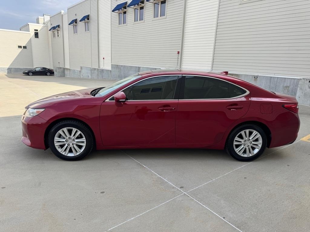 Lexus ES 350 Sedan 2015