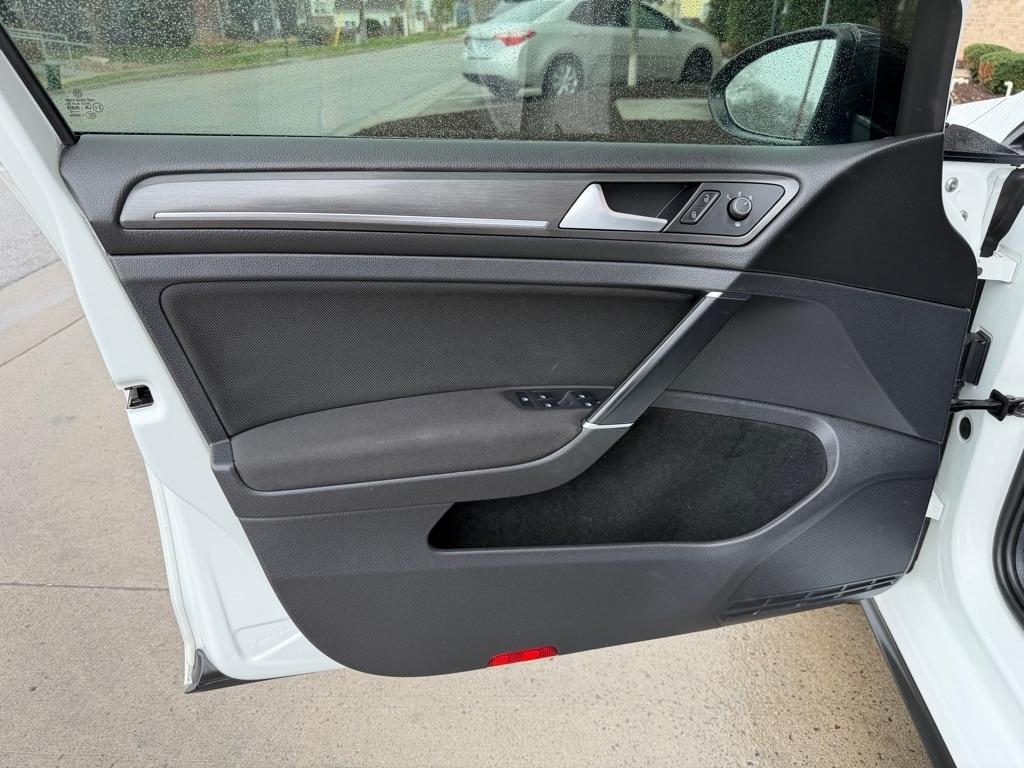 Volkswagen Golf GTI S 7A 2020