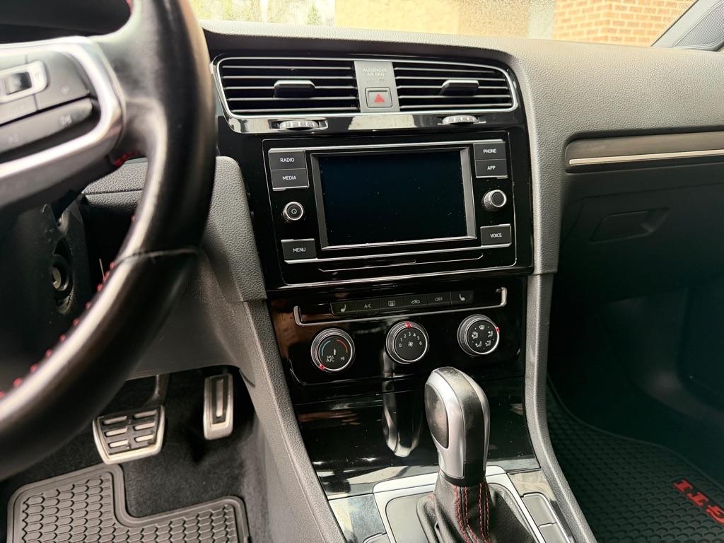 Volkswagen Golf GTI S 7A 2020