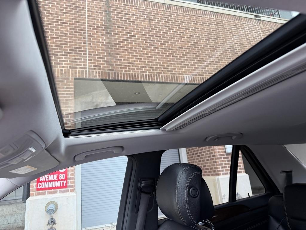 Mercedes-Benz M-Class ML350 4MATIC 2013